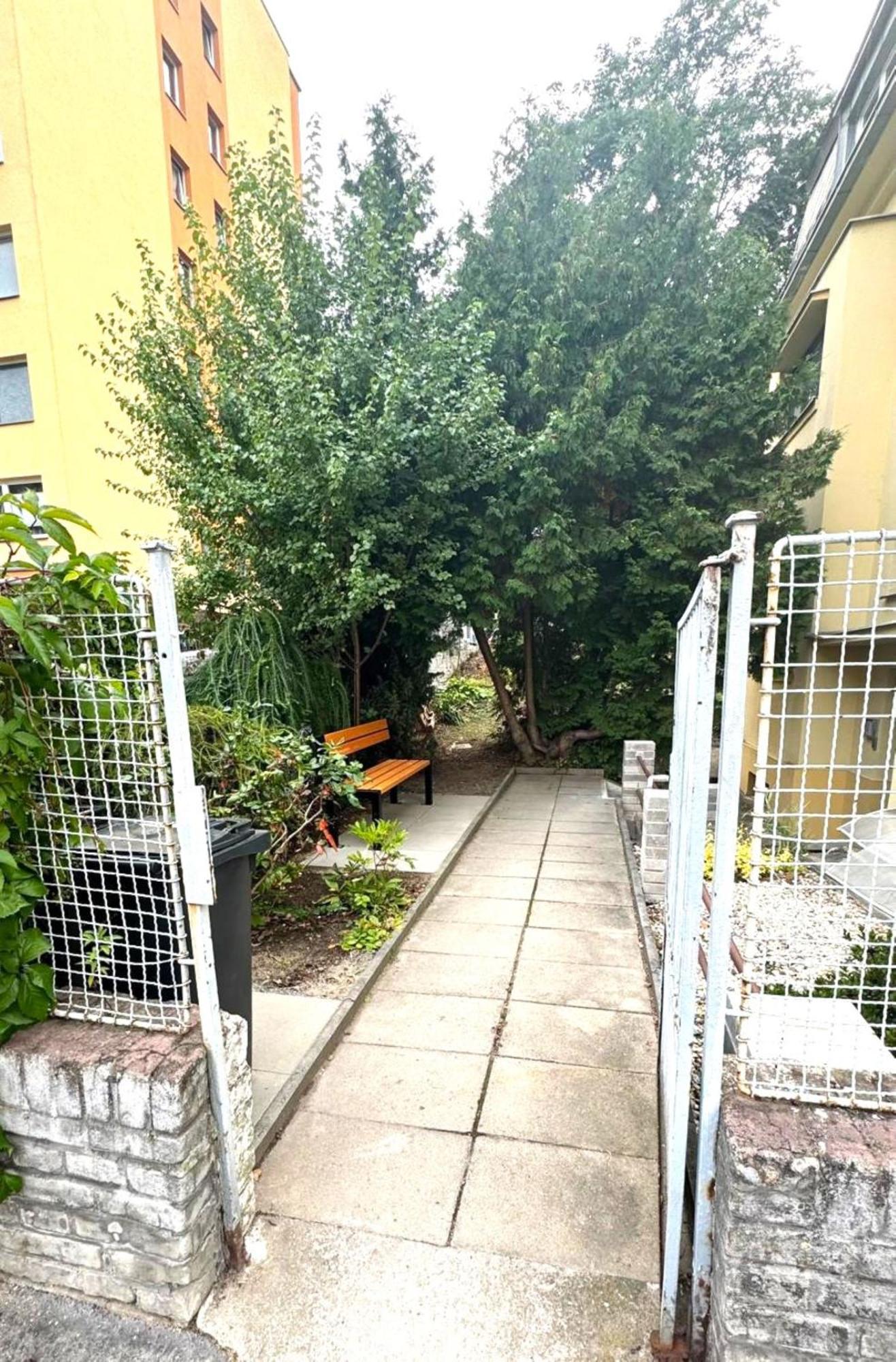 Hillside Studios Prag Exteriör bild